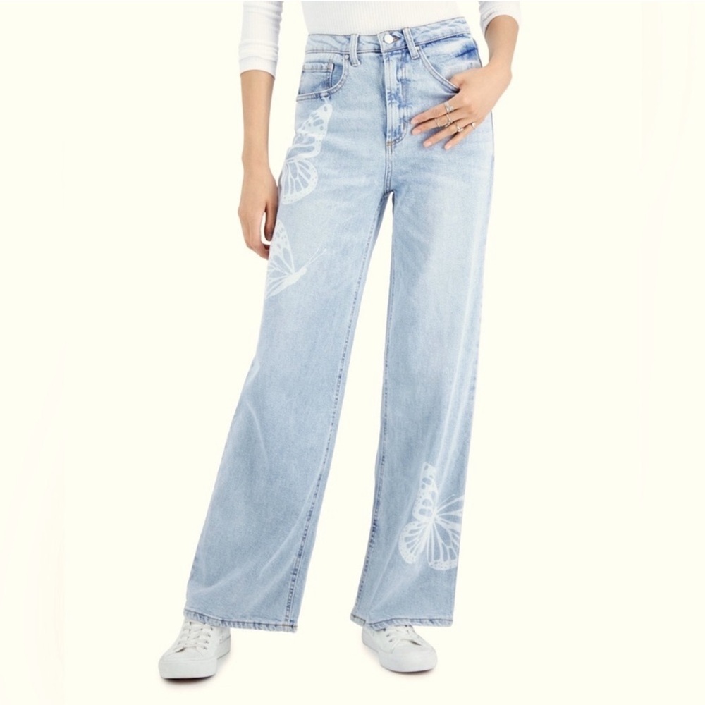 Tinseltown | Butterfly Print High Rise Wide Leg Light Wash‎ Jeans Size 7